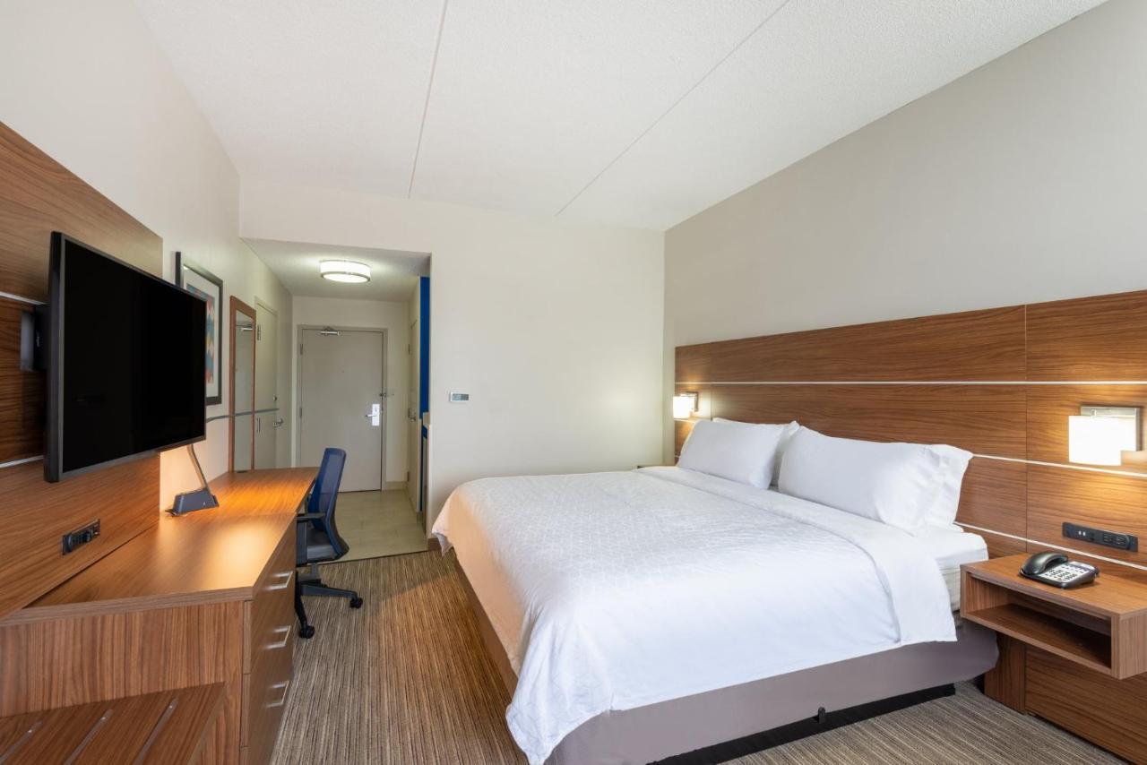 Holiday Inn Express Vermilion By Ihg Eksteriør bilde