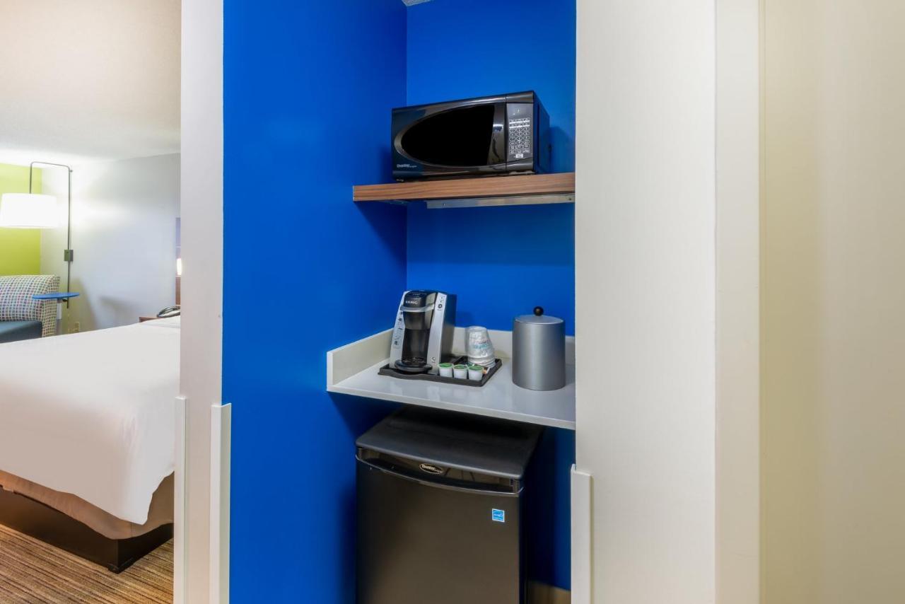 Holiday Inn Express Vermilion By Ihg Eksteriør bilde
