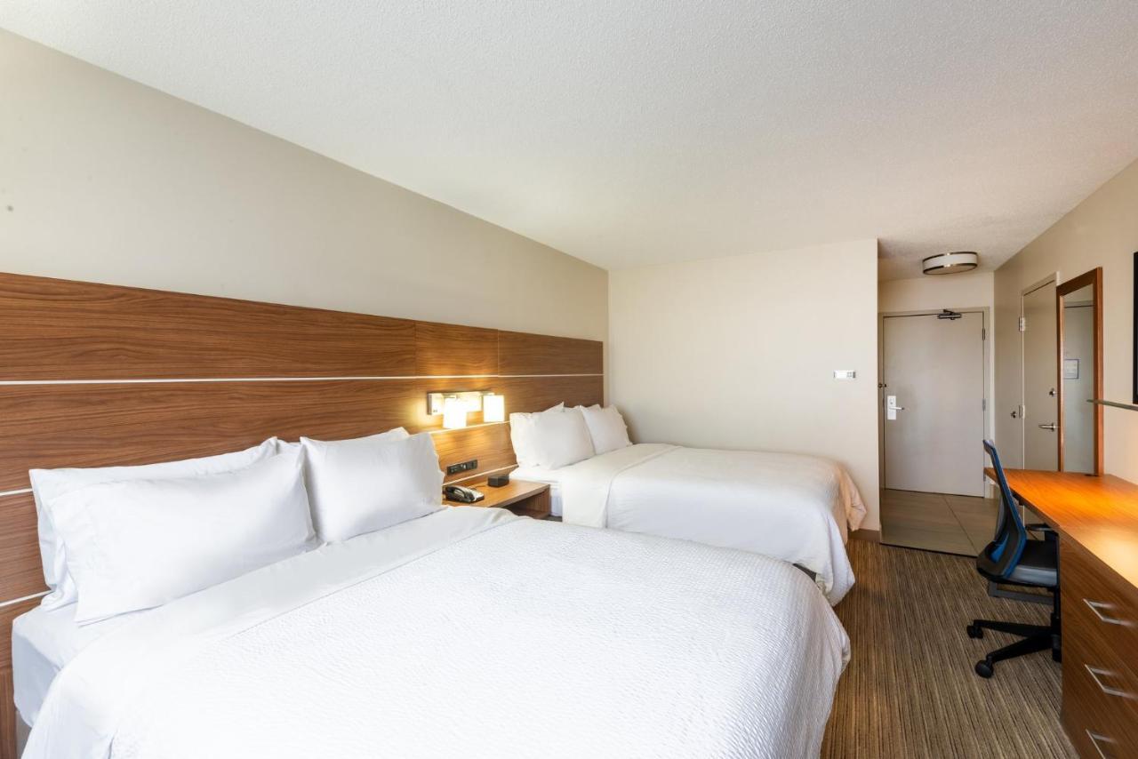 Holiday Inn Express Vermilion By Ihg Eksteriør bilde